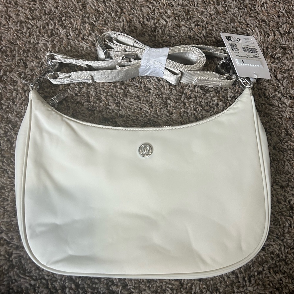 Lululemon purse/bag